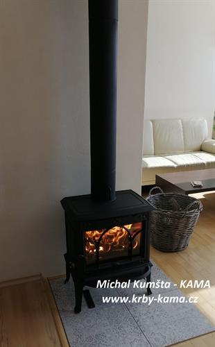 Krbová kamna Jotul F 100 ECO.2 LL BP - dlouhé nohy, černý lak